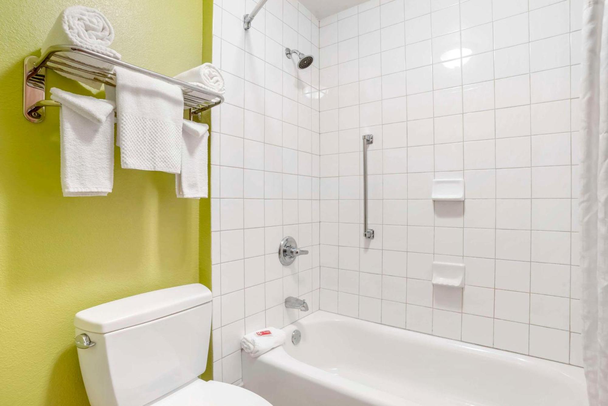 Econo Lodge Moss Point - Pascagoula Екстериор снимка