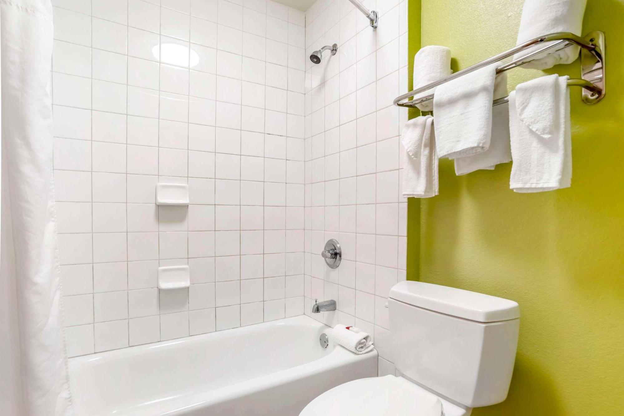 Econo Lodge Moss Point - Pascagoula Екстериор снимка