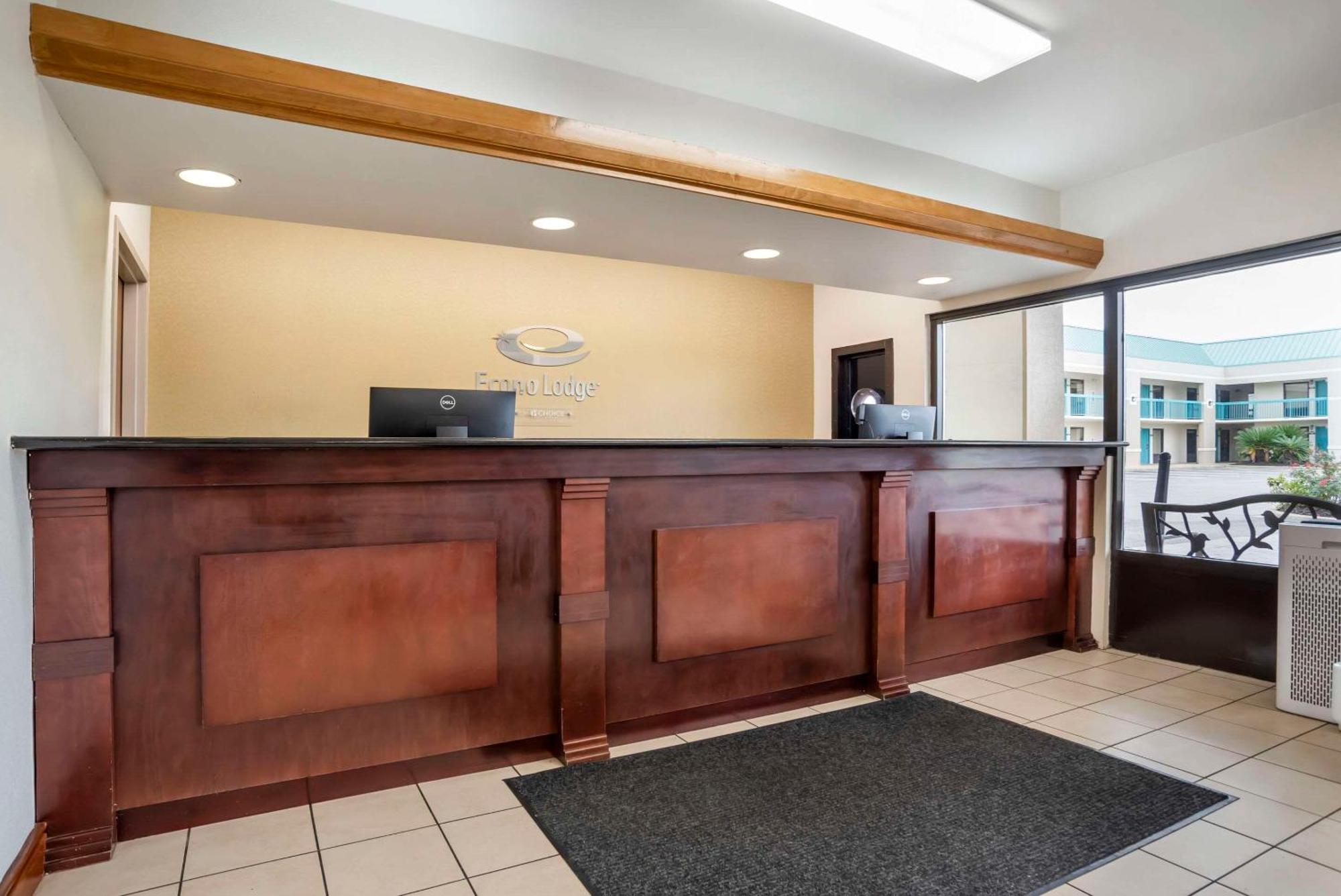 Econo Lodge Moss Point - Pascagoula Екстериор снимка